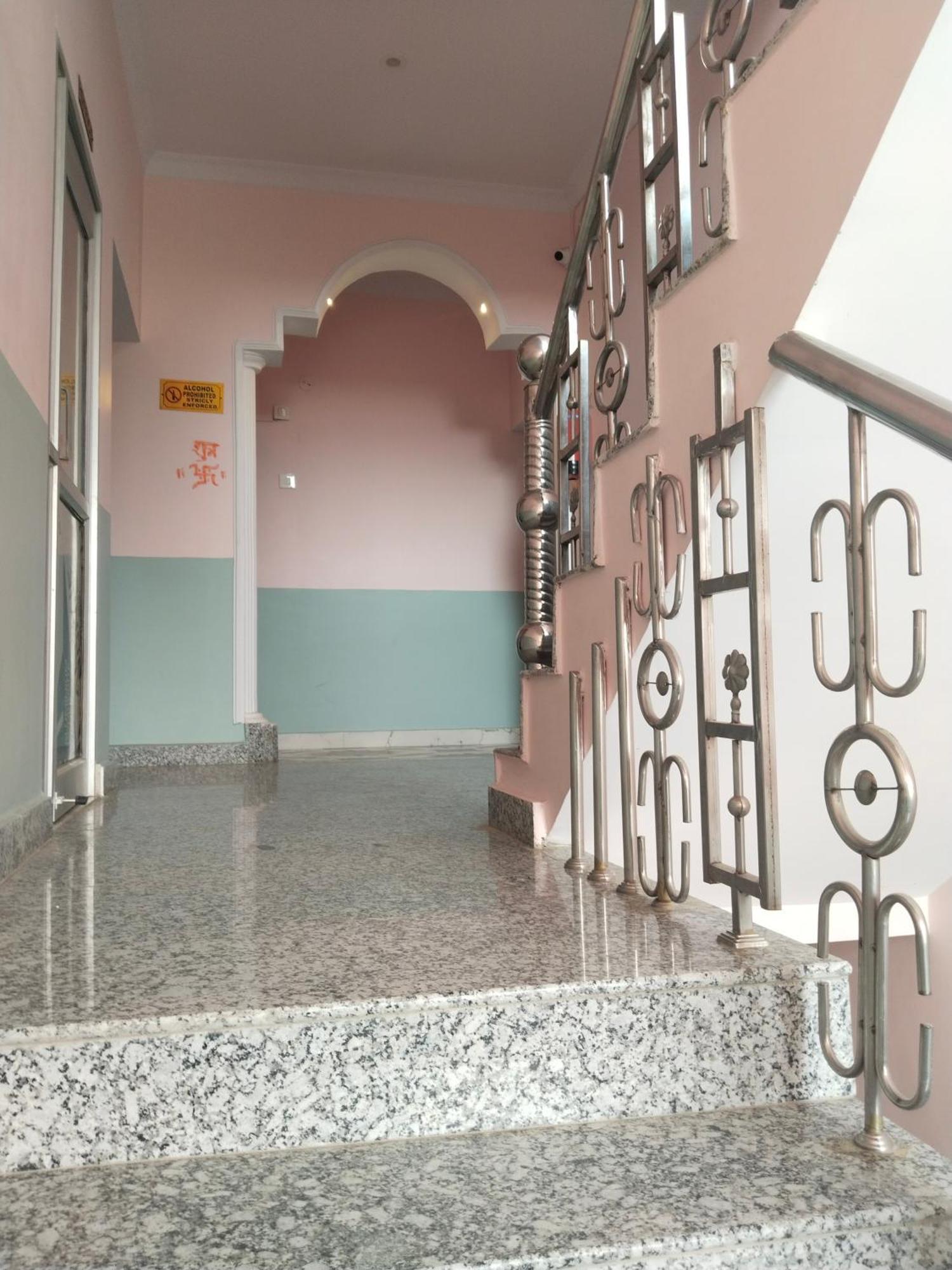 Hotel Vishwa Residency Патна Экстерьер фото