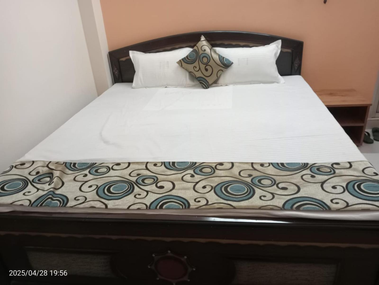 Hotel Vishwa Residency Патна Номер фото